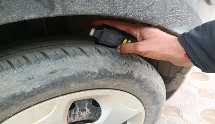 2024 Tata TIAGO EV XT LONG RANGE, Electric, Automatic, 36,140 km, tyre