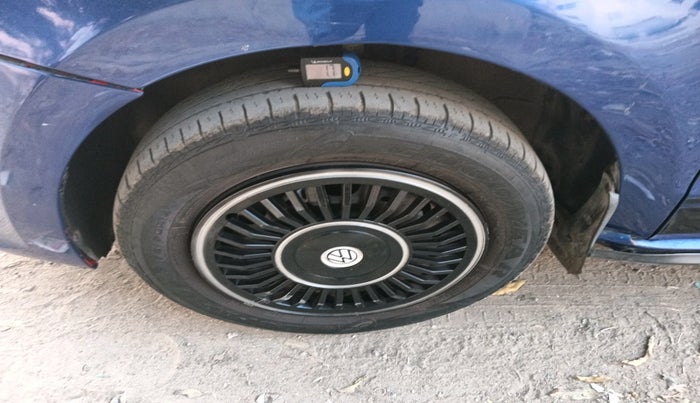 2019 Volkswagen Polo TRENDLINE 1.0L, Petrol, Manual, 63,277 km, tyre