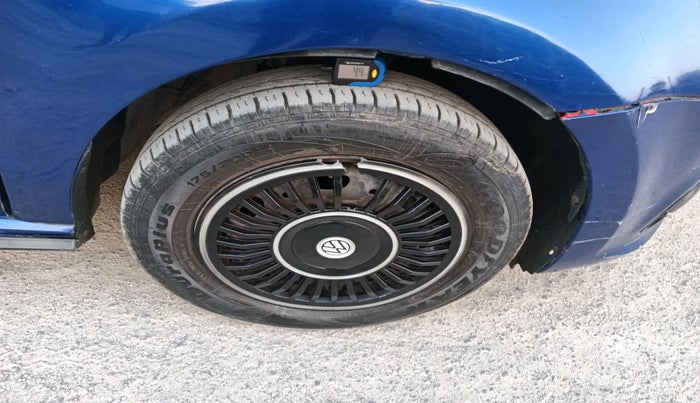 2019 Volkswagen Polo TRENDLINE 1.0L, Petrol, Manual, 63,277 km, tyre