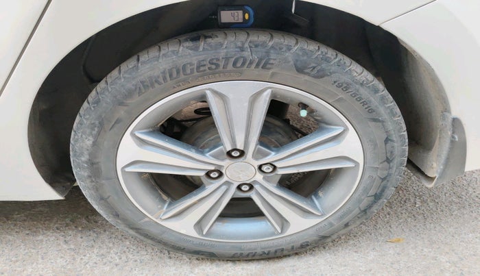 2019 Hyundai Verna 1.6 VTVT SX O, Petrol, Manual, 1,05,785 km, tyre