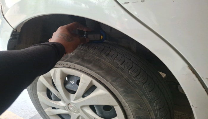 2018 Maruti Swift VXI, Petrol, Manual, 90,388 km, tyre