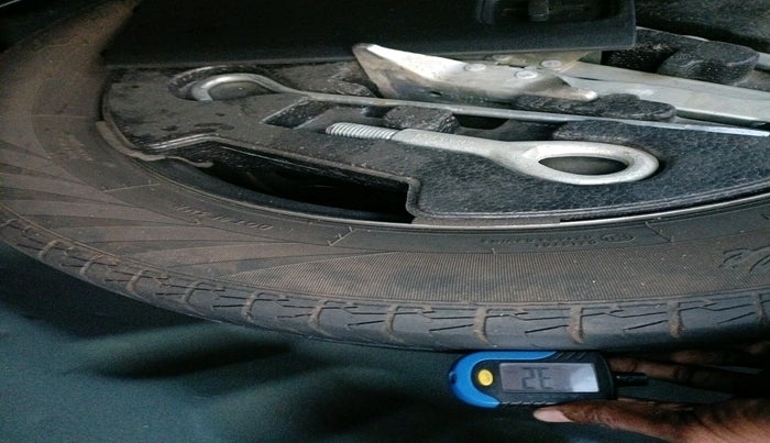 2020 Maruti S Cross SIGMA 1.5, Petrol, Manual, 63,308 km, tyre