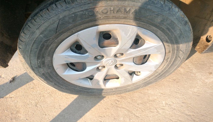 2018 Hyundai Elite i20 MAGNA EXECUTIVE 1.2, Petrol, Manual, 75,316 km, tyre