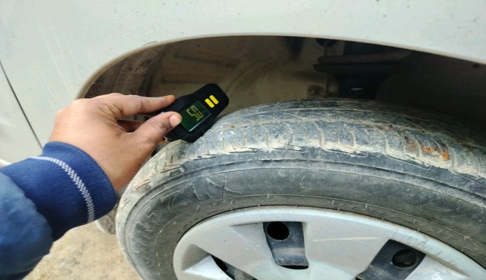 2011 Maruti Wagon R 1.0 LXI, Petrol, Manual, 64,176 km, tyre