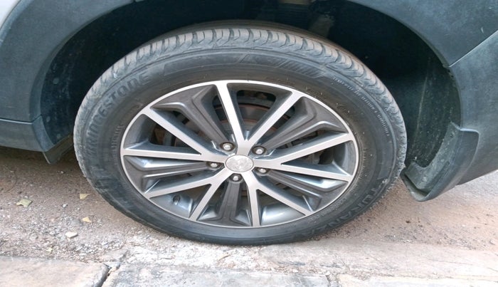 2017 Hyundai Tucson GLS 2WD AT DIESEL, Diesel, Automatic, 69,168 km, tyre