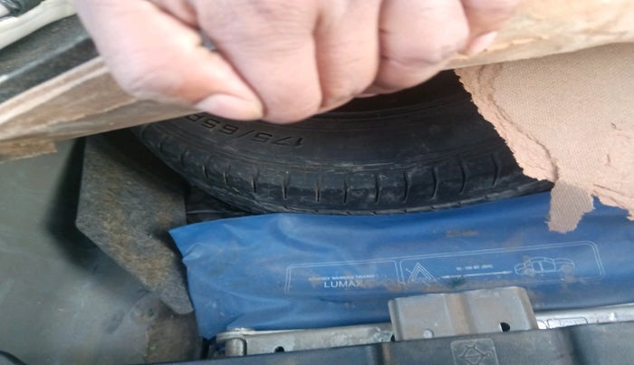 2015 Honda City 1.5L I-VTEC V MT, Petrol, Manual, 1,10,862 km, tyre