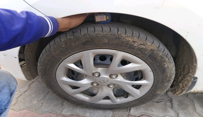 2017 Hyundai Grand i10 SPORTZ 1.2 KAPPA VTVT, Petrol, Manual, 48,183 km, tyre