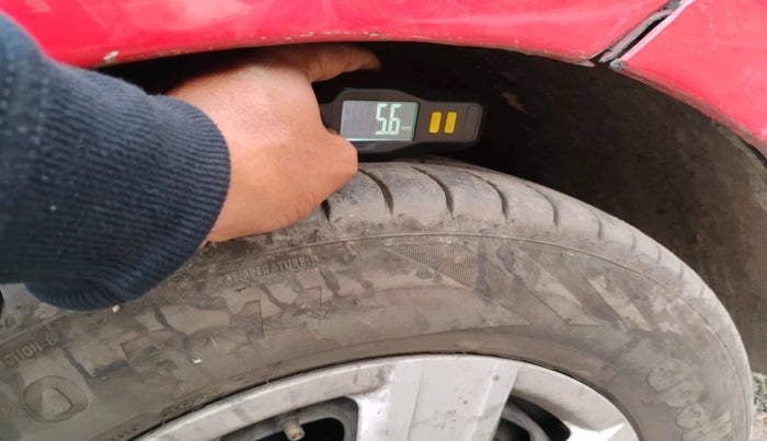 2012 Volkswagen Polo TRENDLINE 1.2L DIESEL, Diesel, Manual, 1,43,978 km, tyre