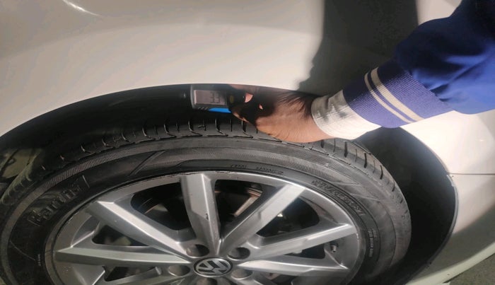 2021 Volkswagen Polo HIGHLINE PLUS 1.0L TSI, Petrol, Manual, 1,11,516 km, tyre