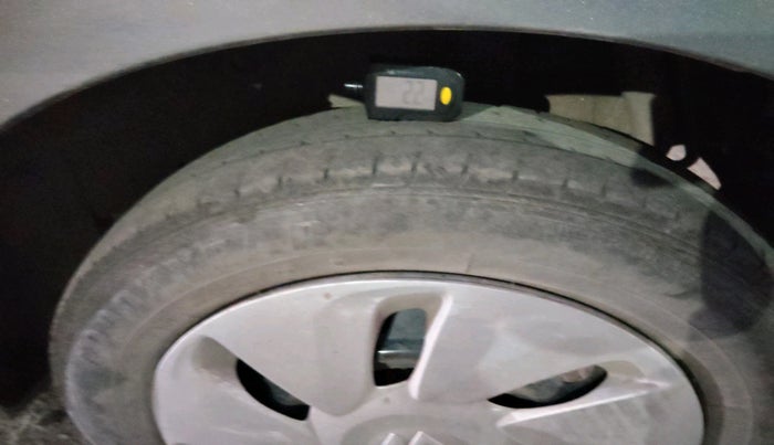 2016 Maruti Celerio VXI AMT, Petrol, Automatic, 1,44,761 km, tyre