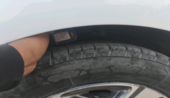 2023 Hyundai AURA SX 1.2, Petrol, Manual, 1,17,326 km, tyre