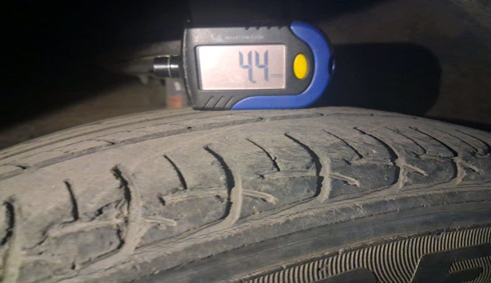 2017 Maruti Ciaz ZETA 1.4  MT PETROL, Petrol, Manual, 44,133 km, tyre