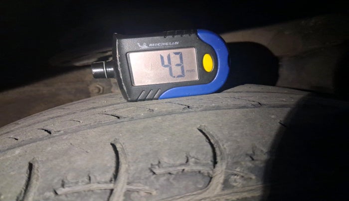 2017 Maruti Ciaz ZETA 1.4  MT PETROL, Petrol, Manual, 44,133 km, tyre