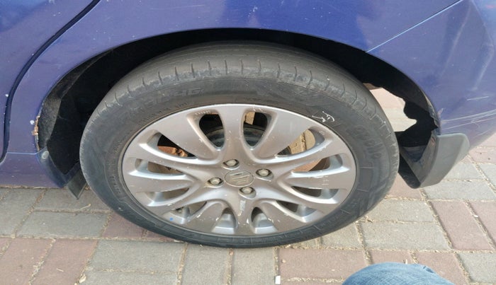 2016 Maruti Baleno ZETA CVT PETROL 1.2, Petrol, Automatic, 67,501 km, tyre