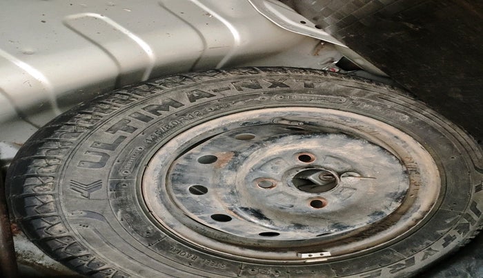 2012 Maruti Alto 800 LXI, Petrol, Manual, 1,12,960 km, tyre