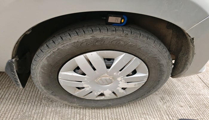 2012 Maruti Alto 800 LXI, Petrol, Manual, 1,12,960 km, tyre