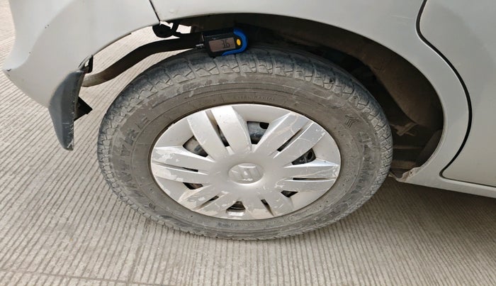 2012 Maruti Alto 800 LXI, Petrol, Manual, 1,12,960 km, tyre