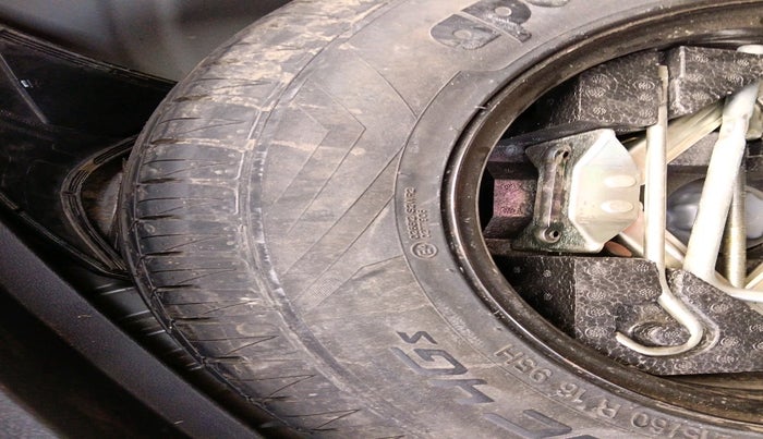 2022 MG ASTOR SHARP 1.5 MT, Petrol, Manual, 35,070 km, tyre