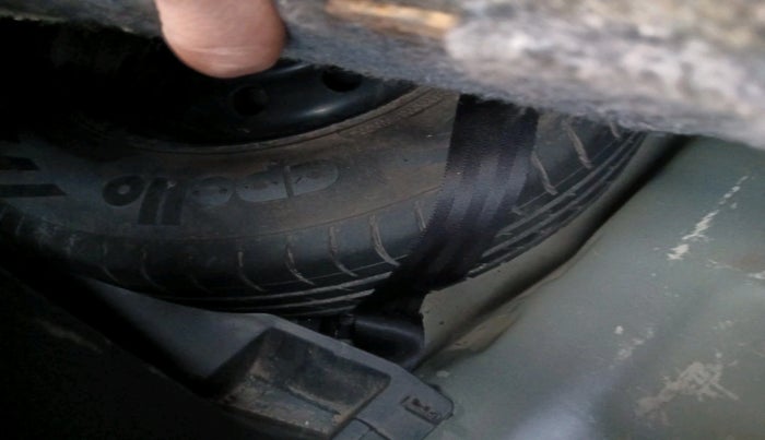 2021 Maruti Swift VXI AMT, Petrol, Automatic, 48,577 km, tyre