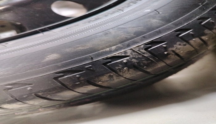 2024 Maruti IGNIS ZETA 1.2, Petrol, Manual, 8,778 km, tyre