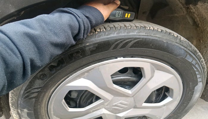 2023 Maruti BREZZA VXI S-CNG, Petrol, Manual, 25,345 km, tyre