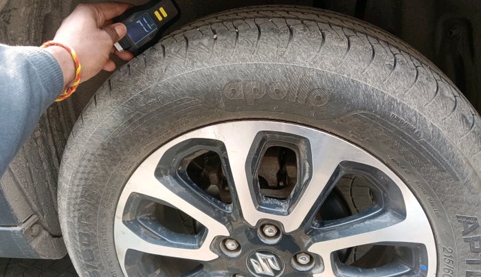 2024 Maruti Grand Vitara SIGMA SMART HYBRID, Petrol, Manual, 7,317 km, tyre