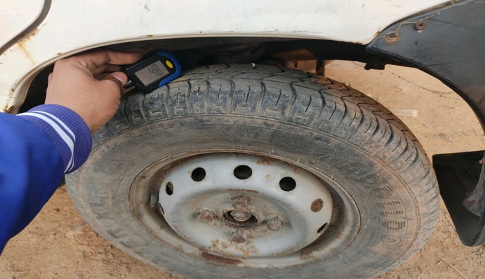 2011 Maruti Alto LXI, Petrol, Manual, 20,783 km, tyre