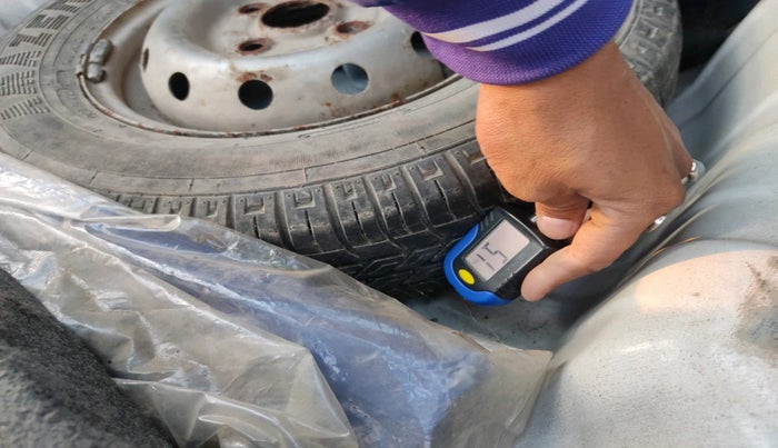 2011 Maruti Alto LXI, Petrol, Manual, 20,783 km, tyre