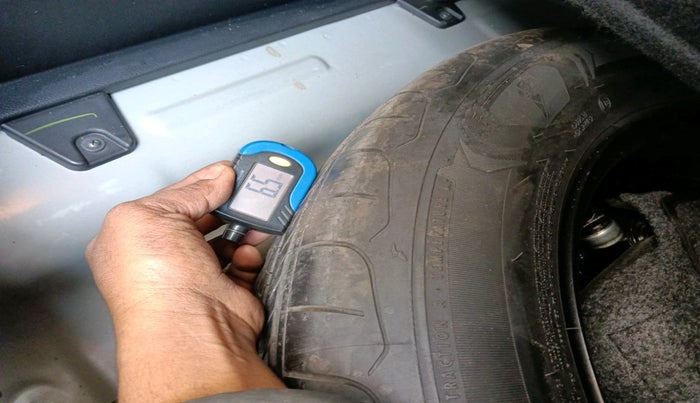 2023 KIA SELTOS HTX PETROL 1.5, Petrol, Manual, 20,220 km, tyre