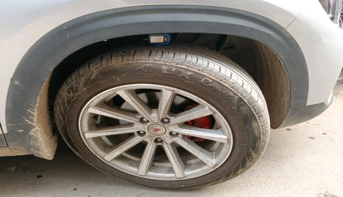 2023 KIA SELTOS HTX PETROL 1.5, Petrol, Manual, 20,220 km, tyre