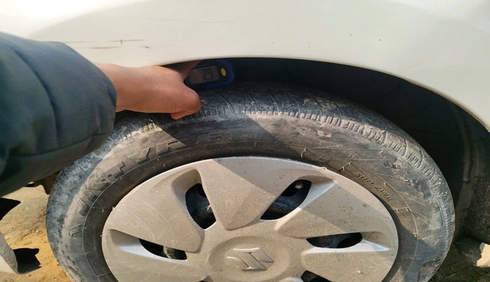 2016 Maruti Celerio VXI AMT, Petrol, Automatic, 85,647 km, tyre