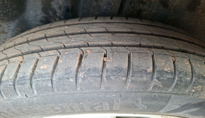 2017 Volkswagen Ameo HIGHLINE1.2L, Petrol, Manual, 66,043 km, tyre