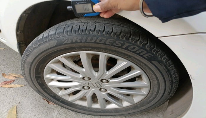 2017 Maruti Dzire ZXI AMT, Petrol, Automatic, 53,571 km, tyre