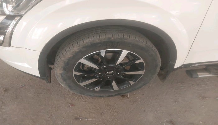 2018 Mahindra XUV500 W11, Diesel, Manual, 42,862 km, tyre