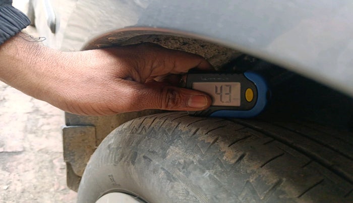 2018 Tata Tiago XZ PETROL, Petrol, Manual, 1,16,993 km, tyre