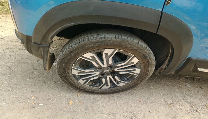 2022 Renault Kiger RXZ MT, Petrol, Manual, 96,953 km, tyre