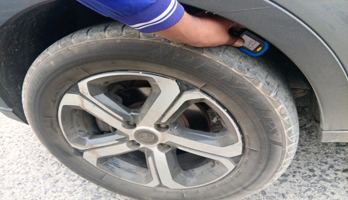 2022 Tata NEXON XZ PLUS PETROL SUNROOF, Petrol, Manual, 96,425 km, tyre