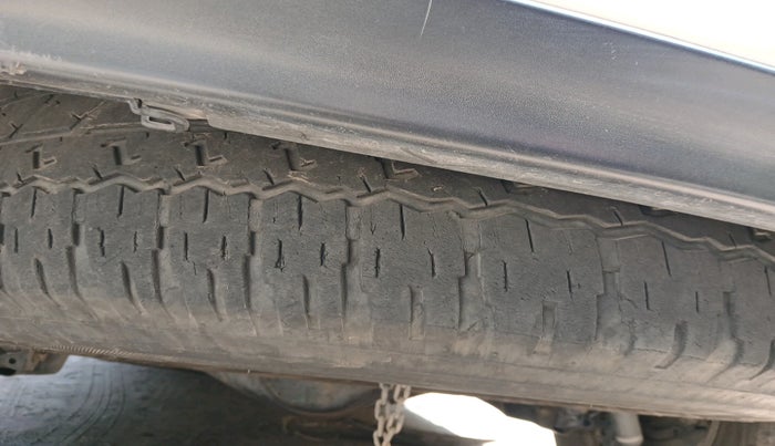 2017 Toyota Fortuner 2.8 4X2 AT, Diesel, Automatic, 1,36,716 km, tyre