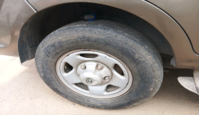 2011 Tata Sumo Grande MK II EX, Diesel, Manual, 1,44,750 km, tyre