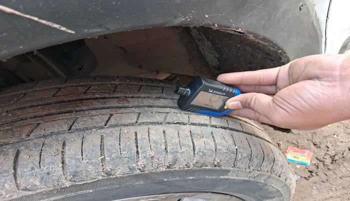 2020 Renault TRIBER RXZ, Petrol, Manual, 72,218 km, tyre