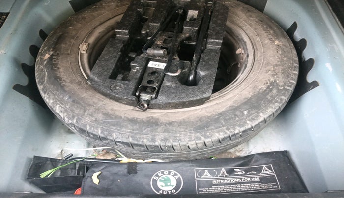 2022 Skoda SLAVIA ACTIVE 1.0L TSI MT, Petrol, Manual, 99,209 km, tyre