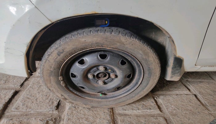 2016 Maruti Alto K10 VXI, Petrol, Manual, 1,01,698 km, tyre