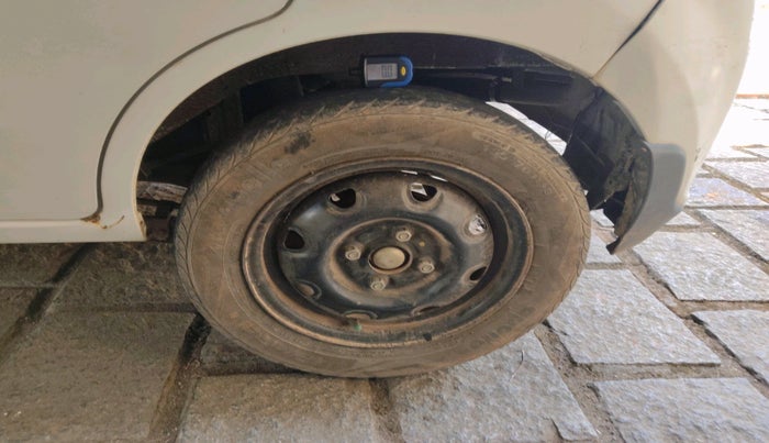 2016 Maruti Alto K10 VXI, Petrol, Manual, 1,01,698 km, tyre