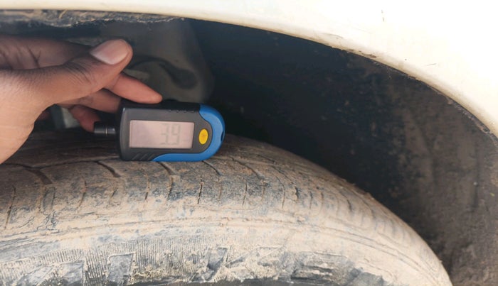 2012 Skoda Laura AMBITION 1.8 TSI, Petrol, Manual, 88,419 km, tyre