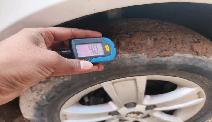 2012 Skoda Laura AMBITION 1.8 TSI, Petrol, Manual, 88,419 km, tyre