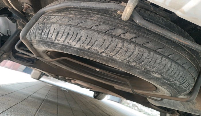 2022 Maruti XL6 ZETA AT, Petrol, Automatic, 59,444 km, tyre