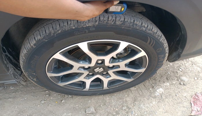 2022 Maruti XL6 ZETA AT, Petrol, Automatic, 59,444 km, tyre