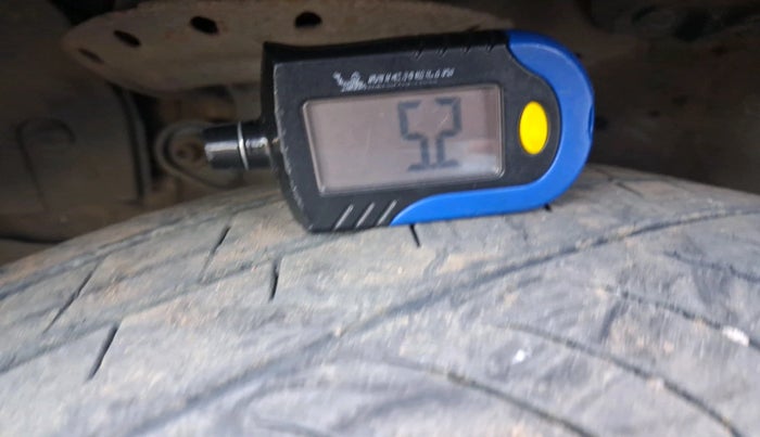 2017 Honda City 1.5L I-VTEC V MT, Petrol, Manual, 1,21,000 km, tyre