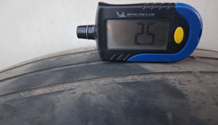 2017 Honda City 1.5L I-VTEC V MT, Petrol, Manual, 1,21,000 km, tyre