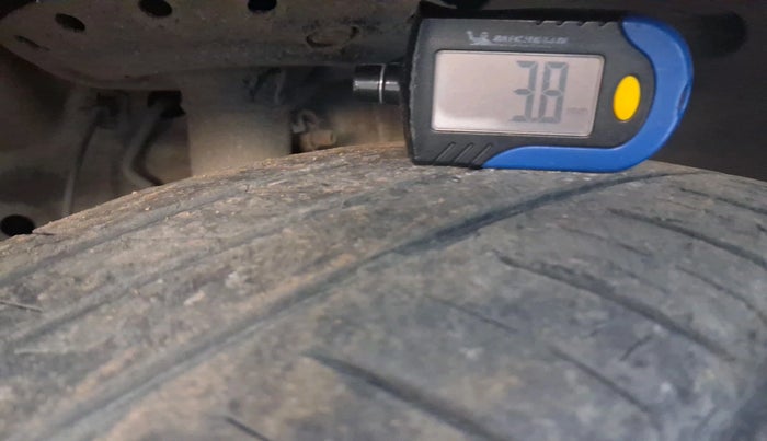 2017 Honda City 1.5L I-VTEC V MT, Petrol, Manual, 1,21,000 km, tyre